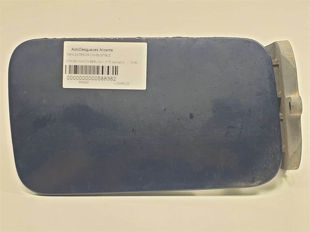 TAPA EXTERIOR COMBUSTIBLE - 9608162080 - CITROEN - XANTIA BERLINA