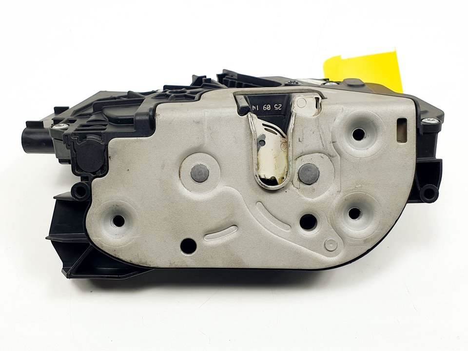 #1356127 CERRADURA PUERTA TRASERA DERECHA