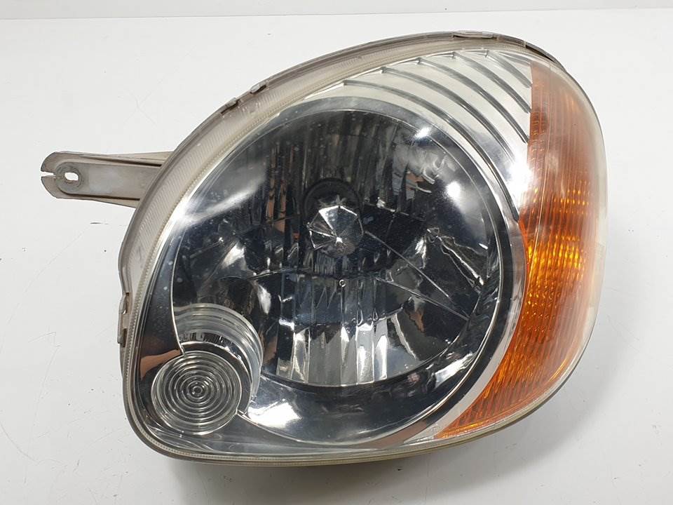 #901899 FARO IZQUIERDO