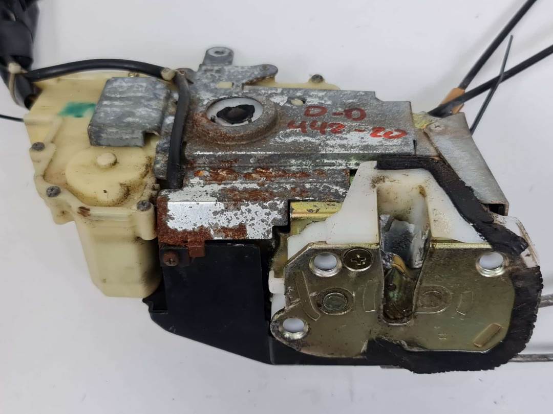 CERRADURA PUERTA DELANTERA DERECHA - LEXUS - RX300 (MCU15)