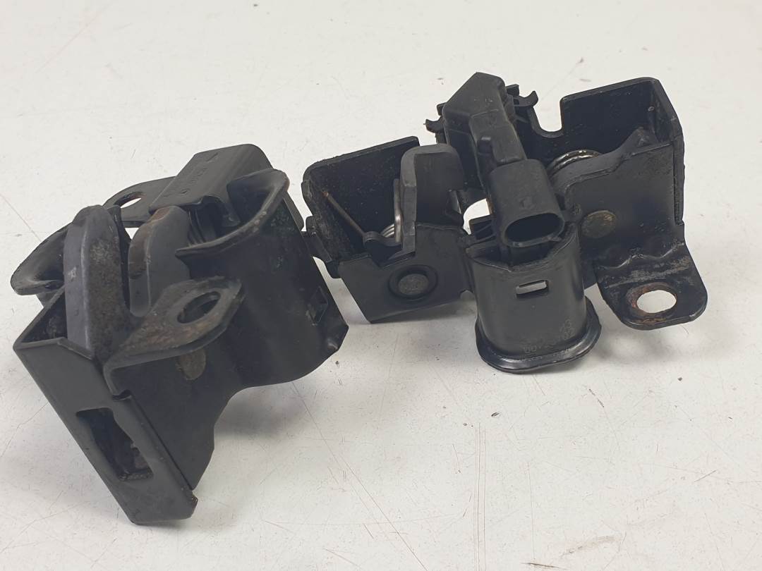 CERRADURA CAPOT - A2038800060 - MERCEDES - CLASE C (W203) BERLINA