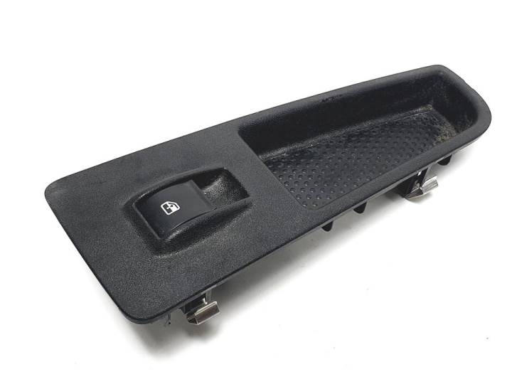 MANDO ELEVALUNAS DELANTERO DERECHO - FIAT - #1029096