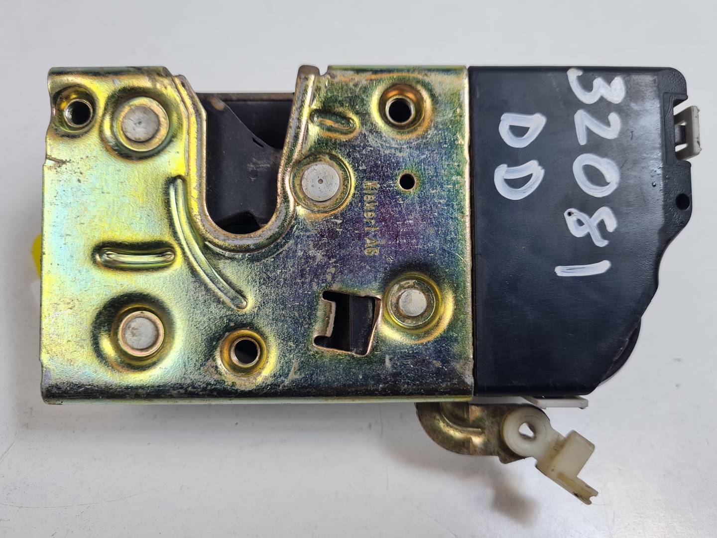 #3290410 CERRADURA PUERTA DELANTERA DERECHA