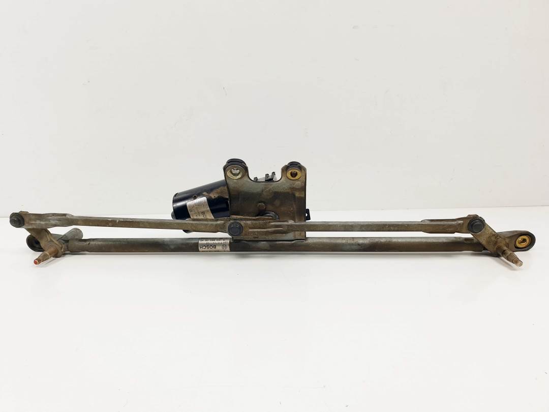 #1533602 MOTOR LIMPIA DELANTERO