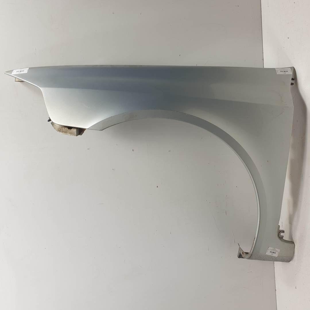 #3118358 ALETA DELANTERA IZQUIERDA