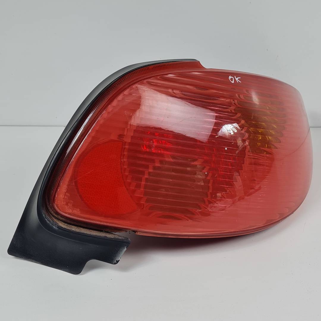 PILOTO TRASERO DERECHO