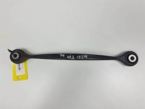 BRAZO SUSPENSION SUPERIOR TRASERO DERECHO - MERCEDES - #722920