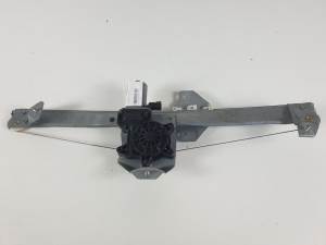 #476544 ELEVALUNAS DELANTERO DERECHO