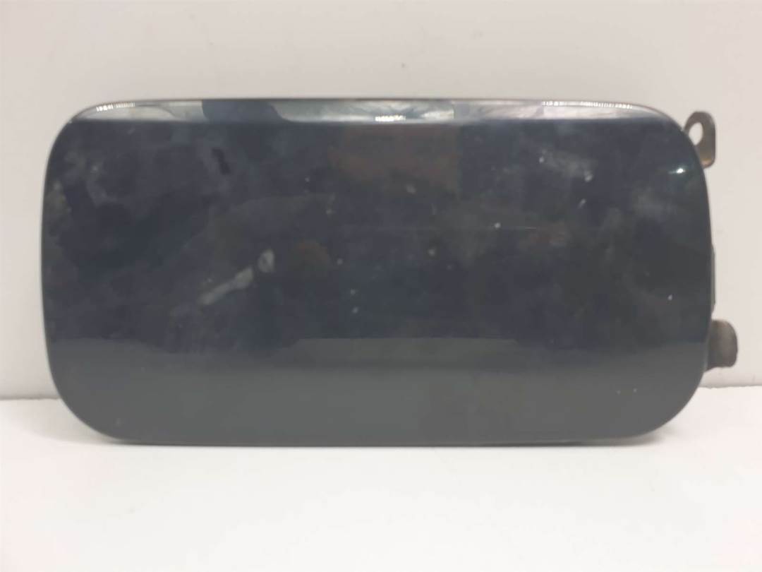 TAPA EXTERIOR COMBUSTIBLE - BMW - #520288