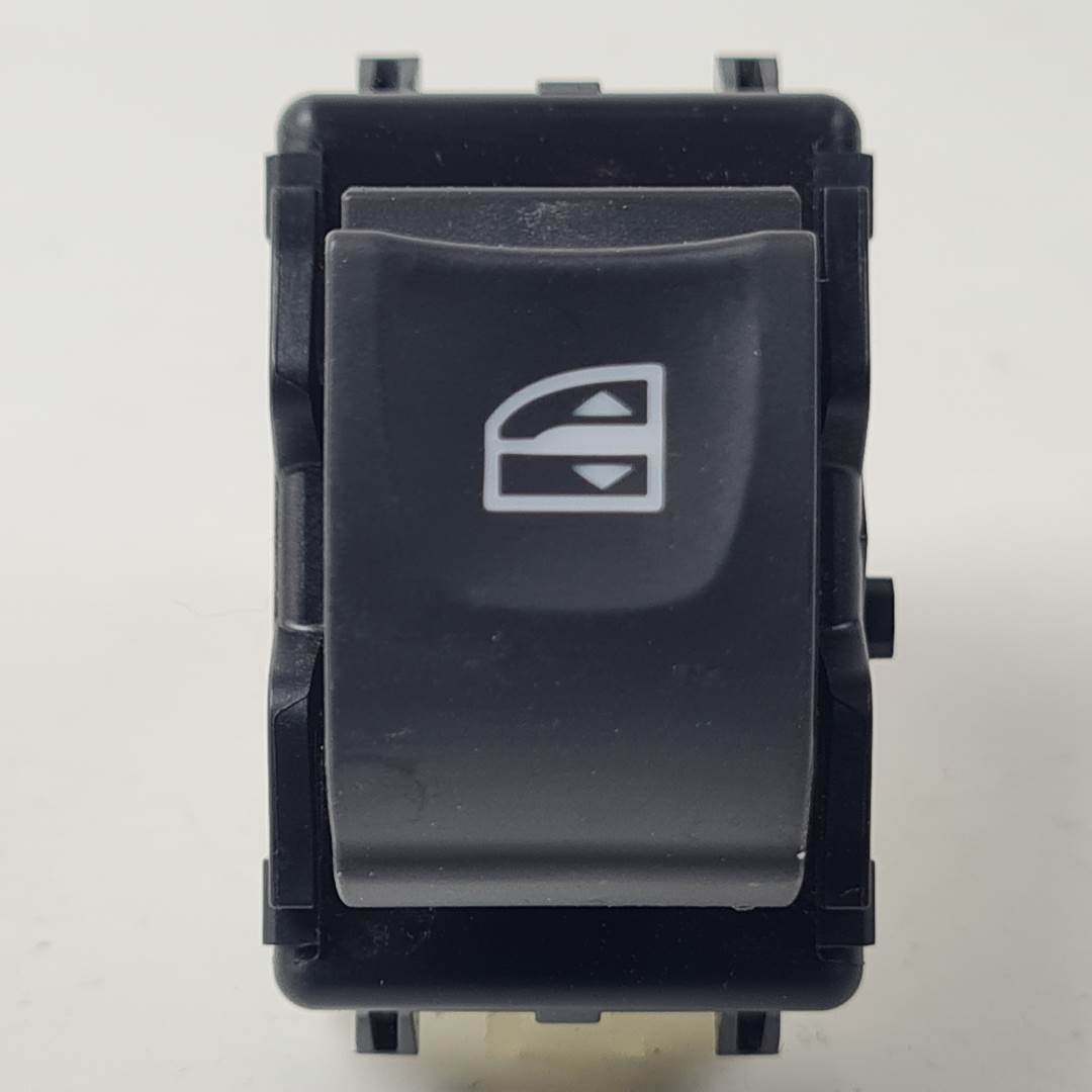 #3049945 MANDO ELEVALUNAS DELANTERO DERECHO