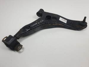 BRAZO SUSPENSION INFERIOR DELANTERO DERECHO - VOLVO - #1103608