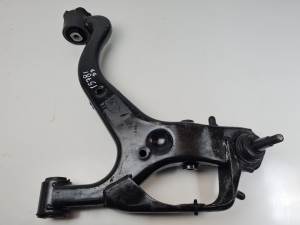 #1447183 BRAZO SUSPENSION INFERIOR DELANTERO DERECHO