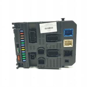 #3141872 CAJA RELES / FUSIBLES