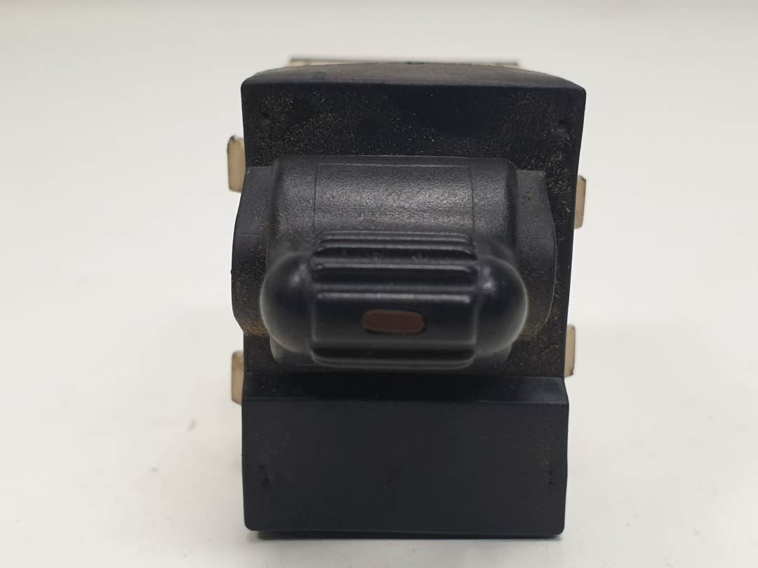 MANDO ELEVALUNAS DELANTERO DERECHO - 56010695AA - JEEP - CHEROKEE (KJ)