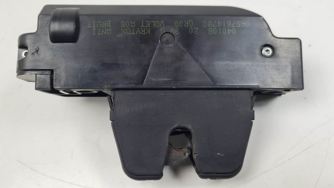 #3101311 CERRADURA MALETERO / PORTON