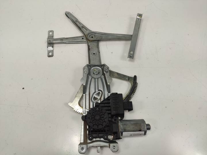 #562536 ELEVALUNAS DELANTERO DERECHO