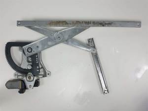 #708191 ELEVALUNAS DELANTERO IZQUIERDO