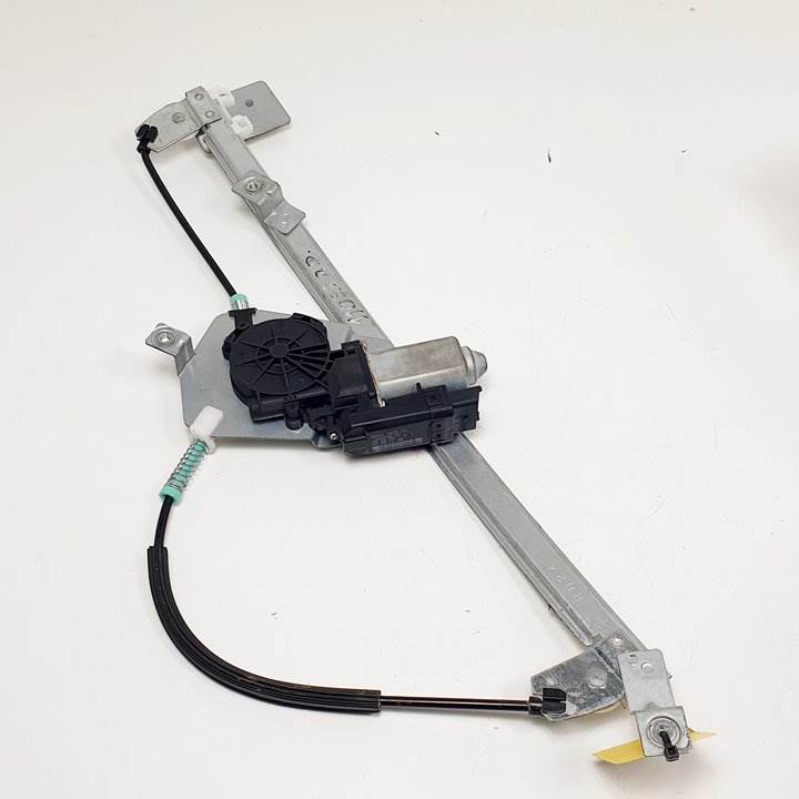 #788863 ELEVALUNAS DELANTERO DERECHO