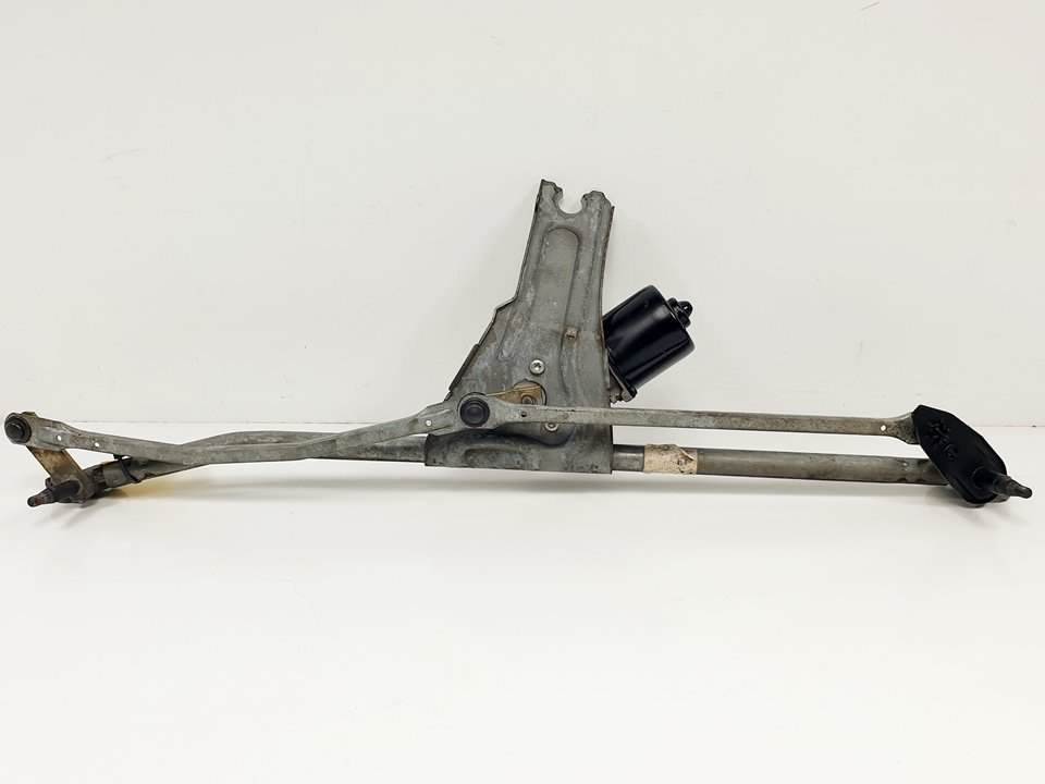 #1351353 MOTOR LIMPIA DELANTERO