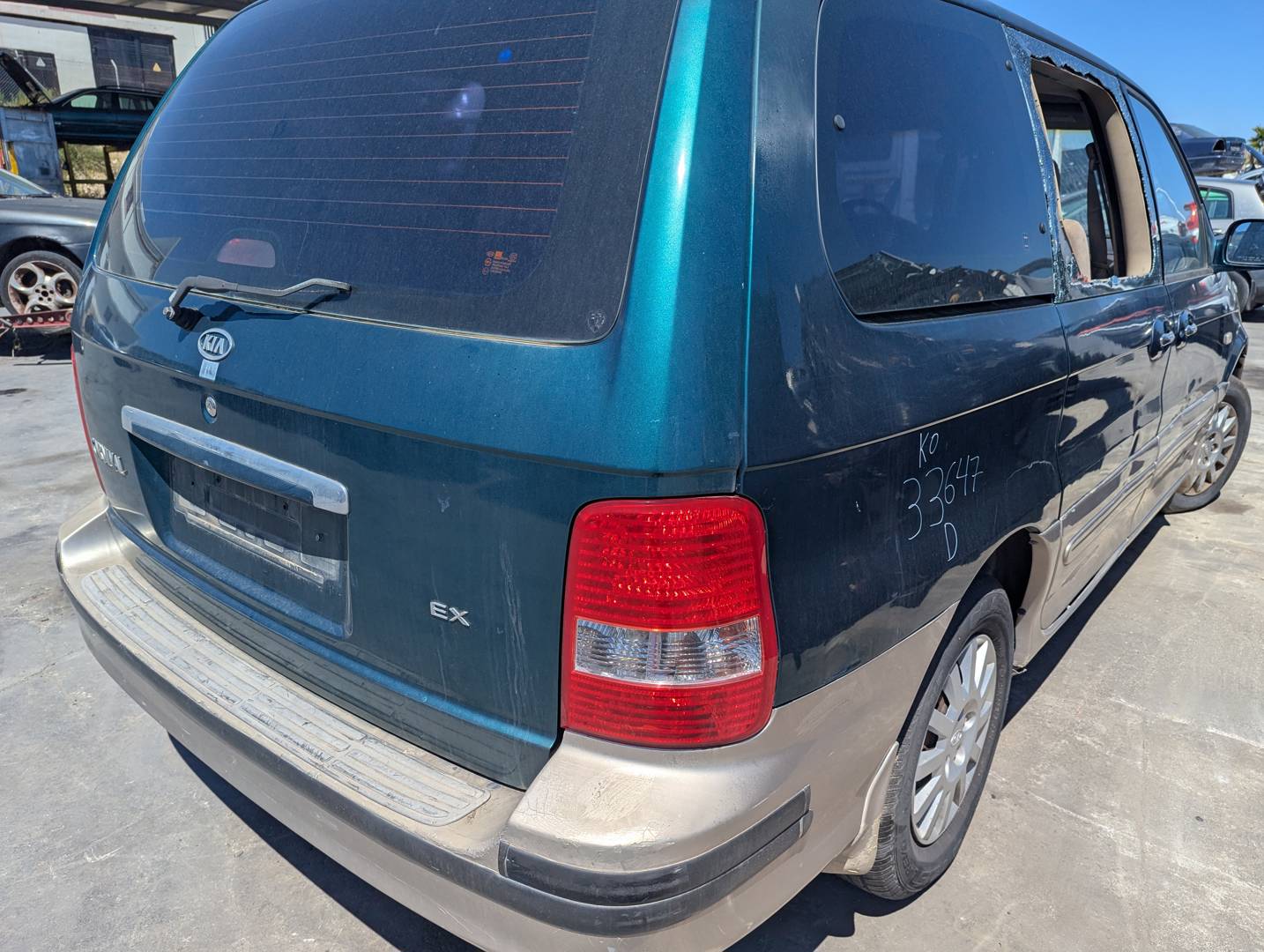 KIA CARNIVAL II (2001 - 2006)