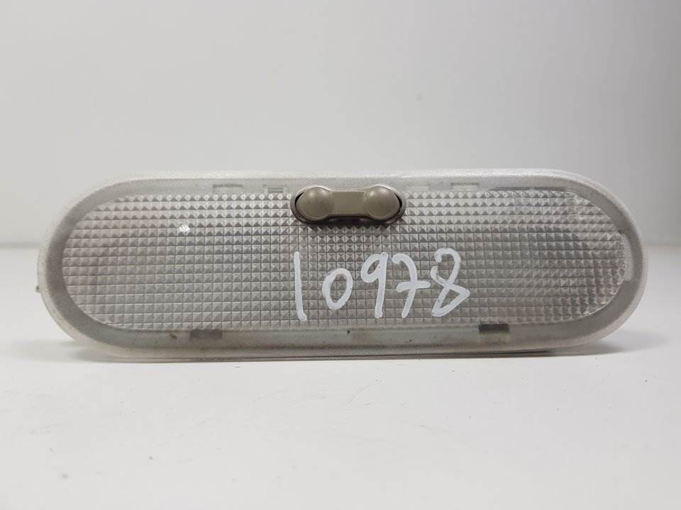 LUZ INTERIOR - NISSAN - #776467