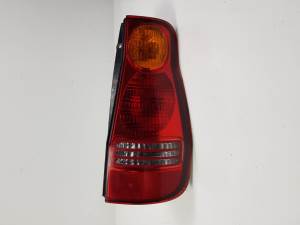 #796008 PILOTO TRASERO DERECHO