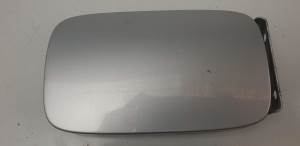 TAPA EXTERIOR COMBUSTIBLE - MERCEDES - #1394771