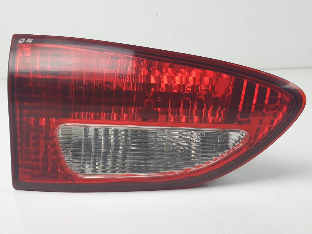 PILOTO TRASERO IZQUIERDO INTERIOR