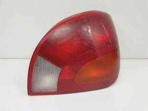 PILOTO TRASERO DERECHO - FORD - #694054