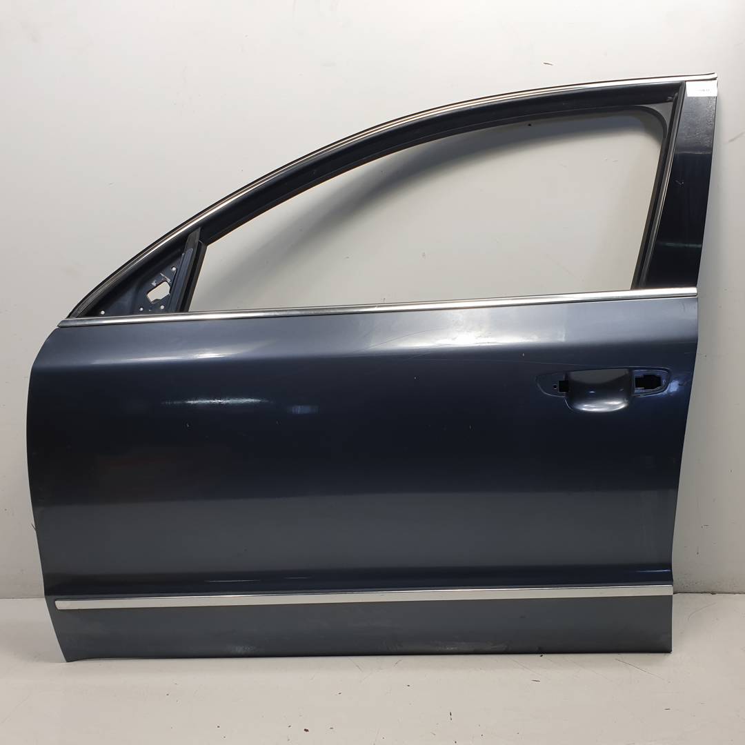 PUERTA DELANTERA IZQUIERDA