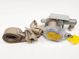 CINTURON SEGURIDAD DELANTERO IZQUIERDO - LEXUS - #1160526