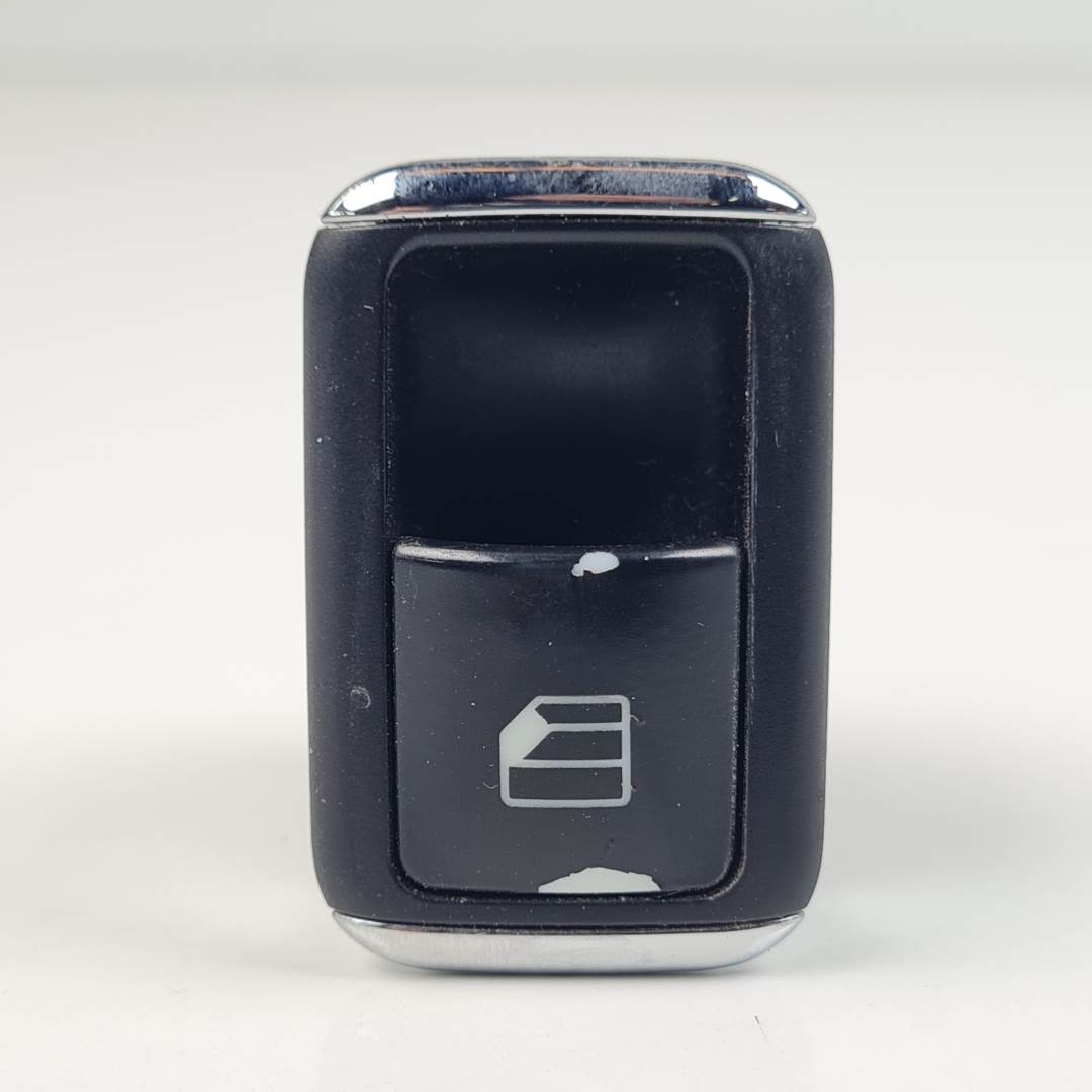 #3043385 MANDO ELEVALUNAS DELANTERO DERECHO