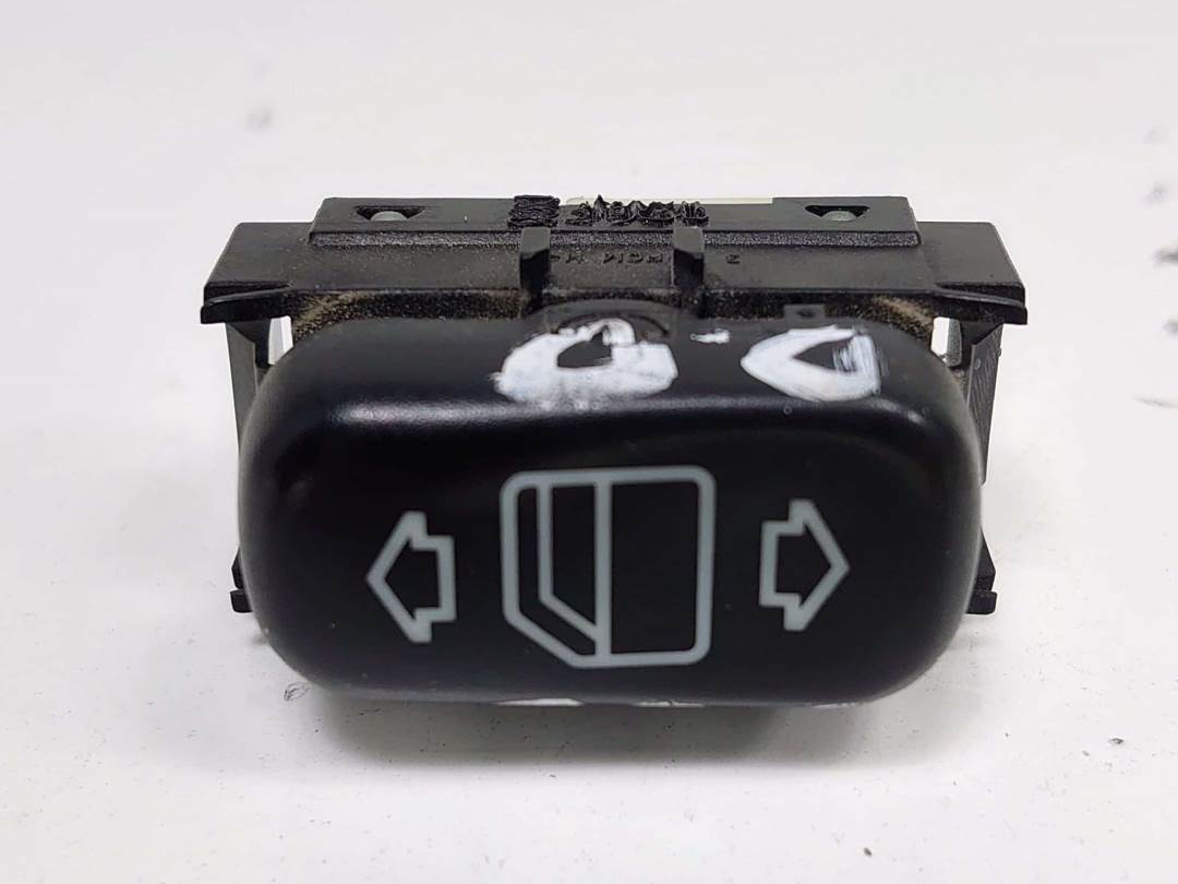 MANDO ELEVALUNAS DELANTERO DERECHO