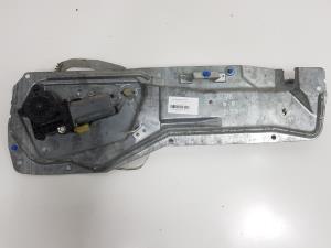 #424016 ELEVALUNAS DELANTERO DERECHO