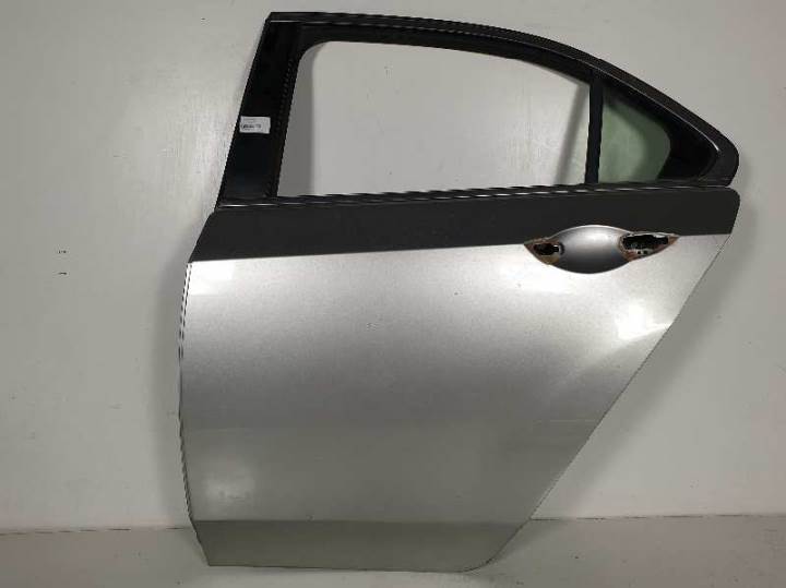 #222125 PUERTA TRASERA IZQUIERDA