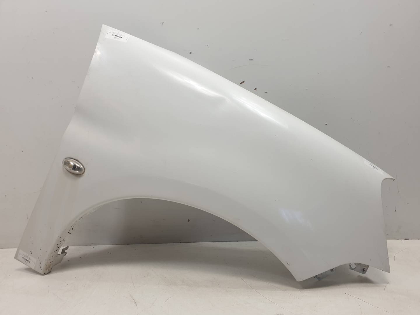 #3380845 ALETA DELANTERA DERECHA