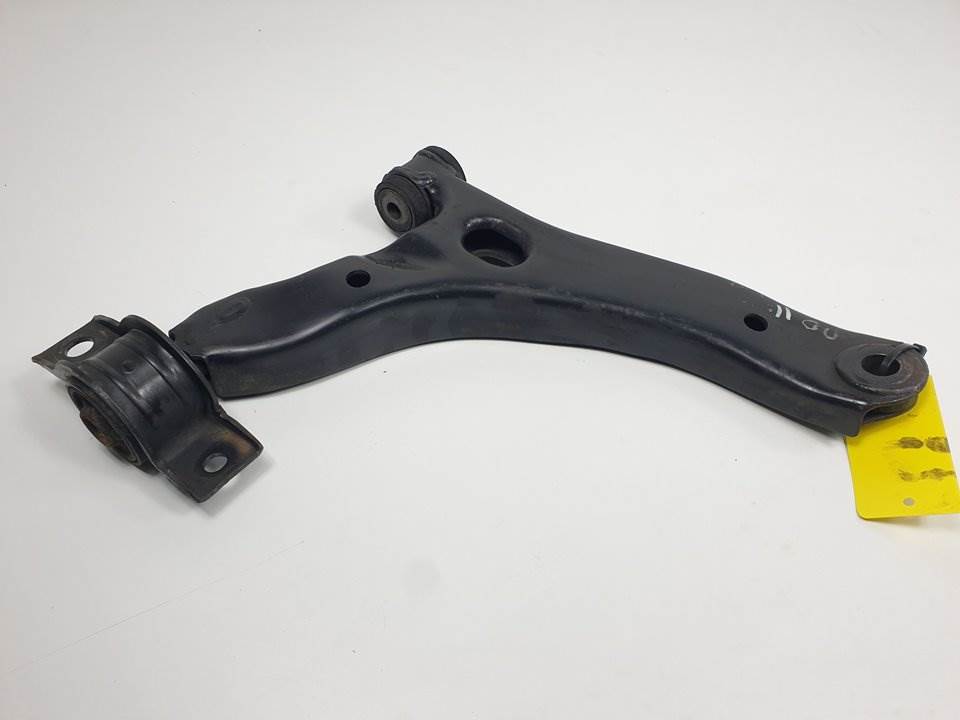 BRAZO SUSPENSION INFERIOR DELANTERO DERECHO - FORD - #787611