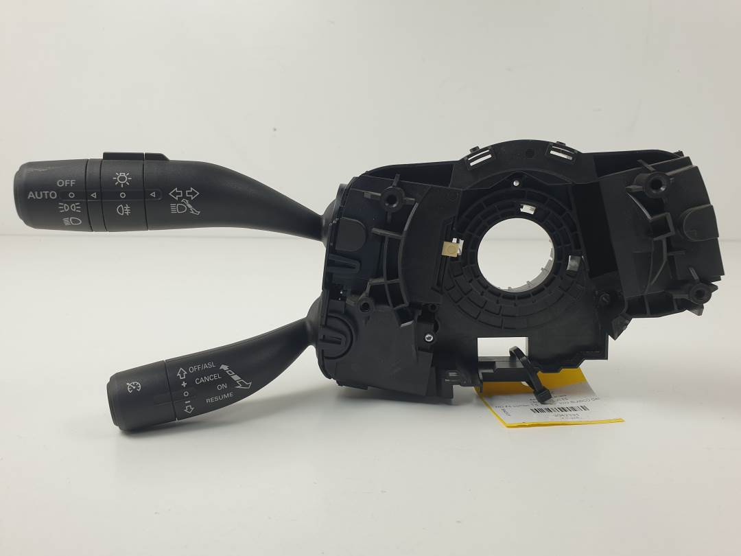 #3042331 MANDO LUCES