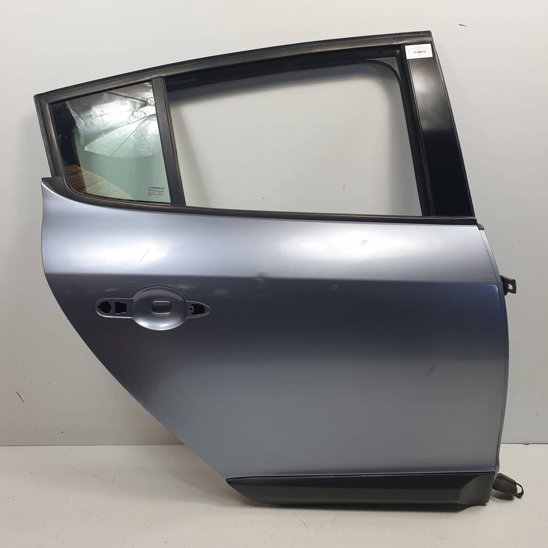 #3166231 PUERTA TRASERA DERECHA