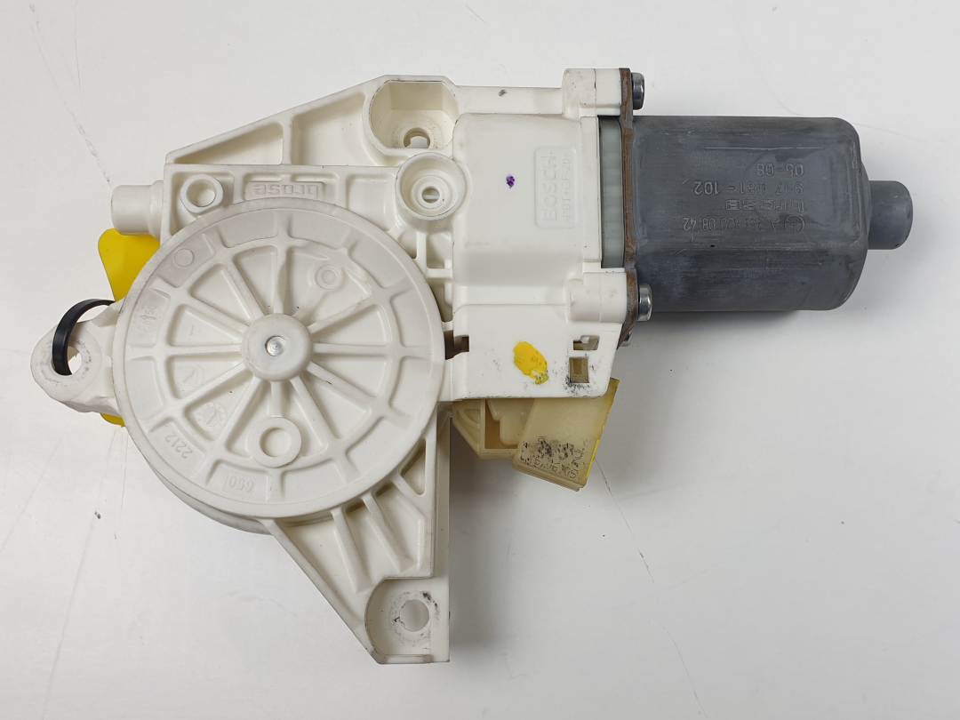 MOTOR ELEVALUNAS DELANTERO DERECHO - A2518200842 - MERCEDES - CLASE M (W164)