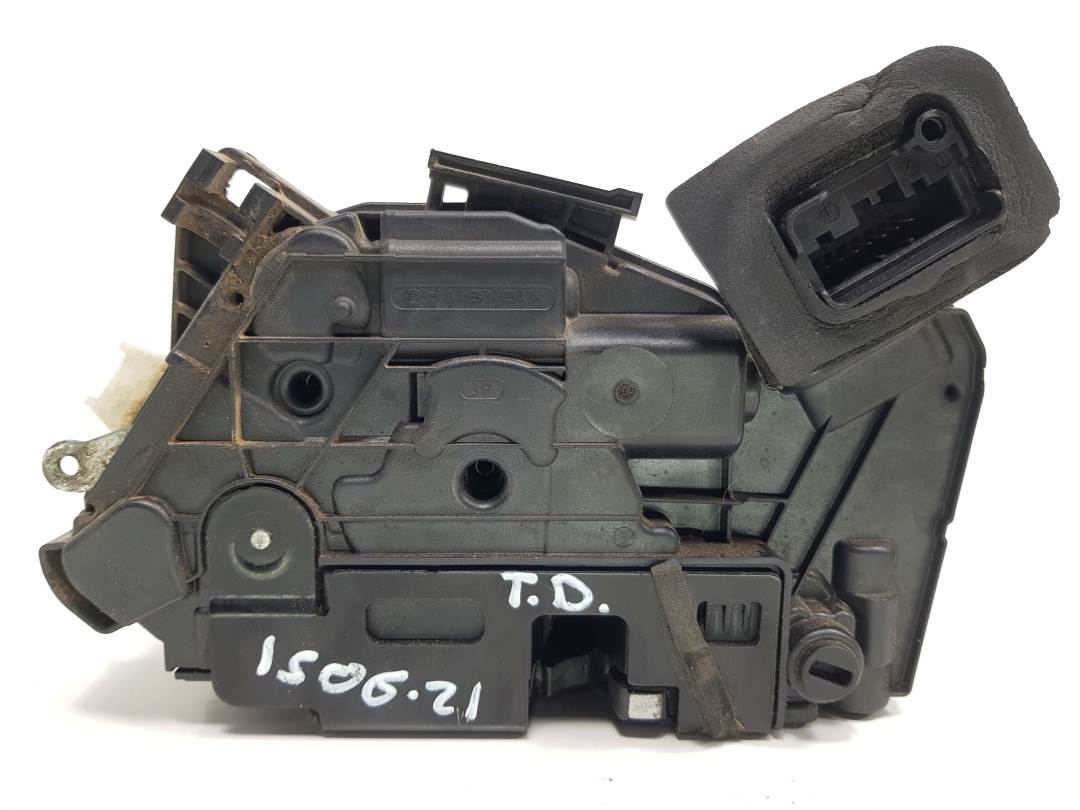 CERRADURA PUERTA TRASERA DERECHA