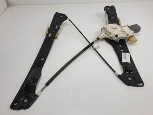 #792291 ELEVALUNAS DELANTERO DERECHO