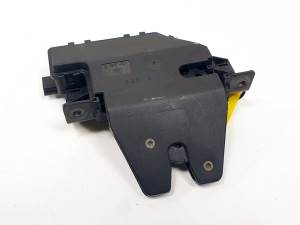 CERRADURA MALETERO / PORTON - BMW - #1026660