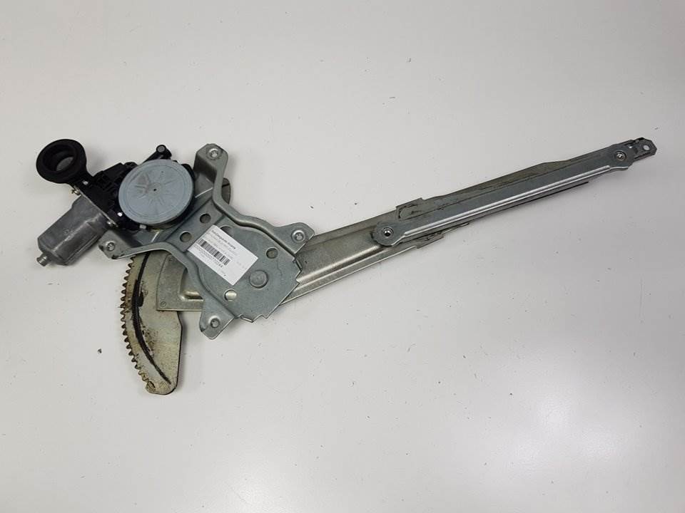 ELEVALUNAS DELANTERO IZQUIERDO - 8346063J00 - SUZUKI - SWIFT BERLINA (MZ)