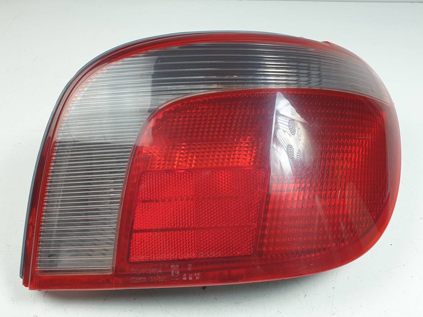 #3015407 PILOTO TRASERO DERECHO