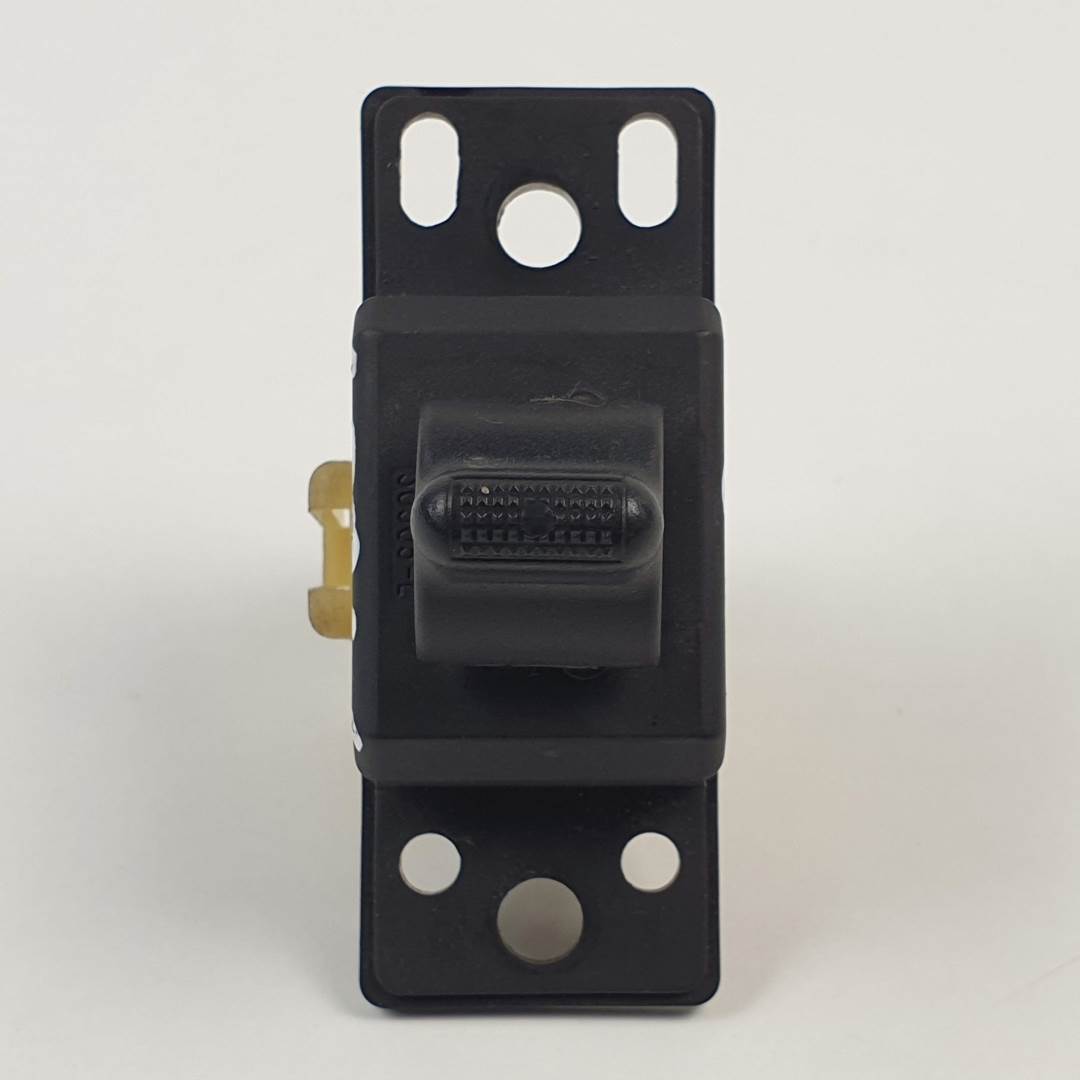 MANDO ELEVALUNAS DELANTERO DERECHO - 0468575SAB - CHRYSLER - VOYAGER (RG)