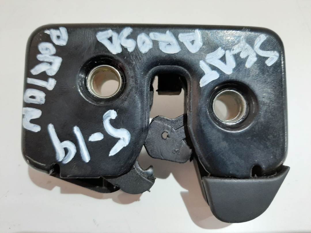 CERRADURA MALETERO / PORTON - SEAT - #92239