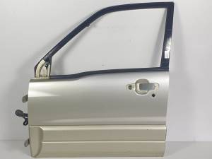 #1098372 PUERTA DELANTERA IZQUIERDA