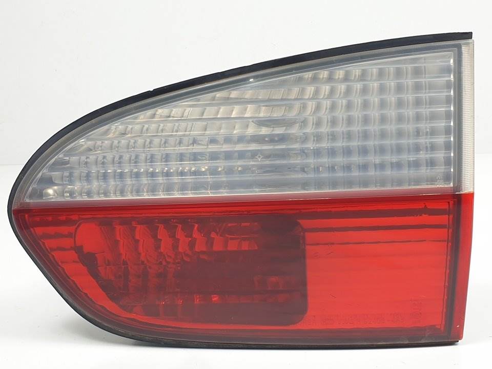 PILOTO TRASERO DERECHO INTERIOR - HYUNDAI - H-1