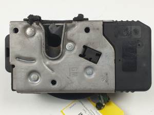 #1520540 CERRADURA PUERTA DELANTERA DERECHA